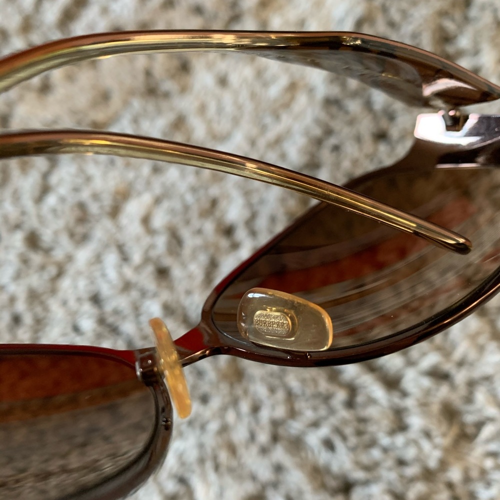 SOLD—— Authentic Burberry Sunglasses - Picture 8 of 14
